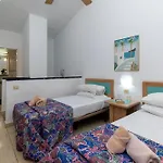 Lovely 1 Bedroom Communal Heated Pool Appartamento *